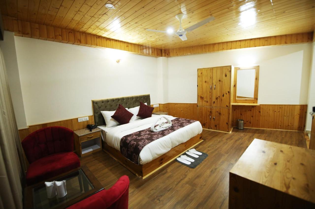 Blossom Hill Retreat Hotell Manāli Exteriör bild