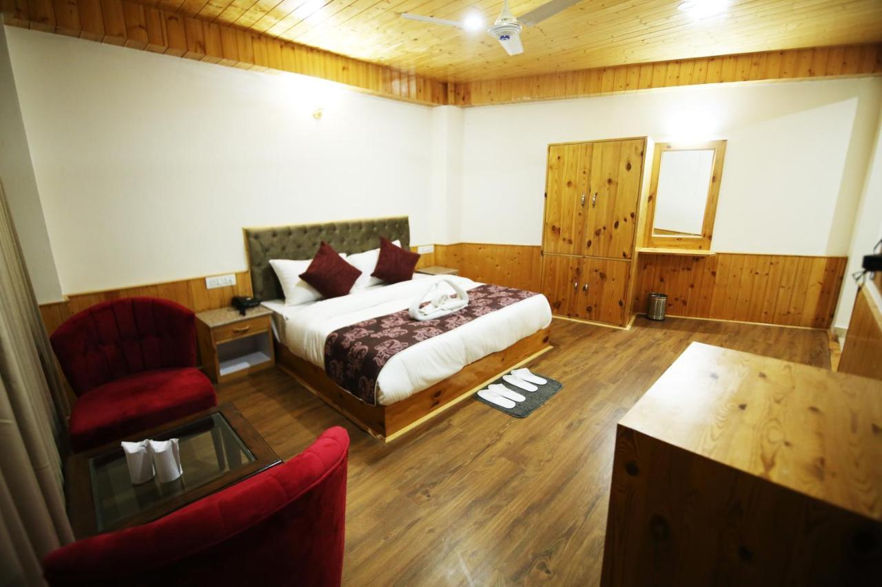 Blossom Hill Retreat Hotell Manāli Exteriör bild