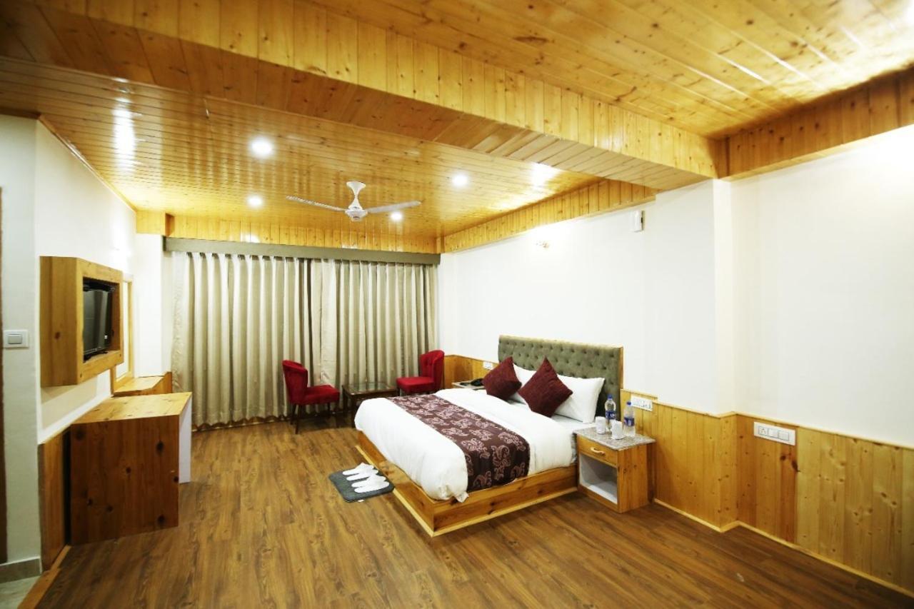 Blossom Hill Retreat Hotell Manāli Exteriör bild